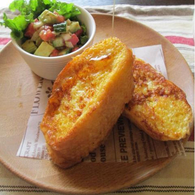 フレンチトーストとフレッシュサルサで休日ワンプレート