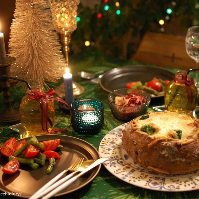 パンで作る、可愛いクリスマスディナー献立『丸いパン♡カンパーニュ』