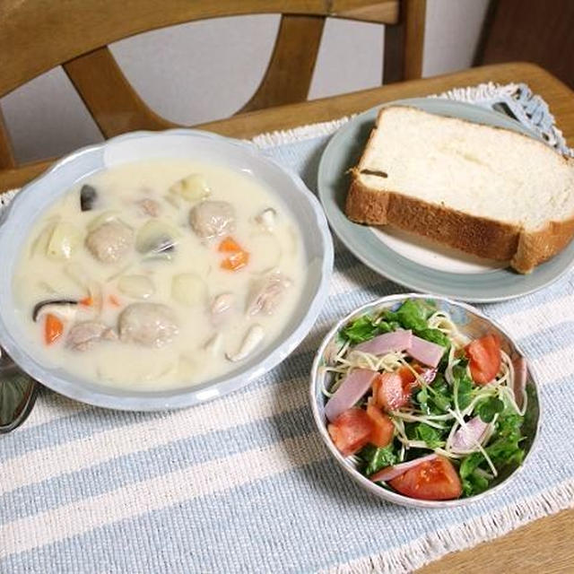 鶏団子のクリームシチューとスパサラダでうちごはん（レシピ付）＆大雪の庄内地方