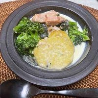 生秋鮭とサツマイモのクリームソース