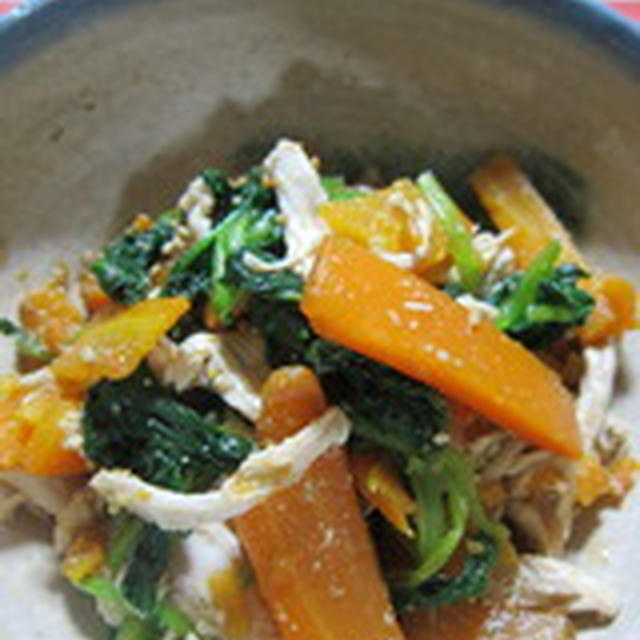 「鶏ささみ肉と野菜の３色胡麻和え」