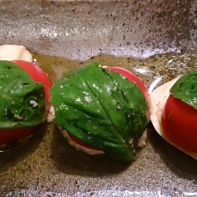 野郎飯流・フルーツトマトのカプレーゼ