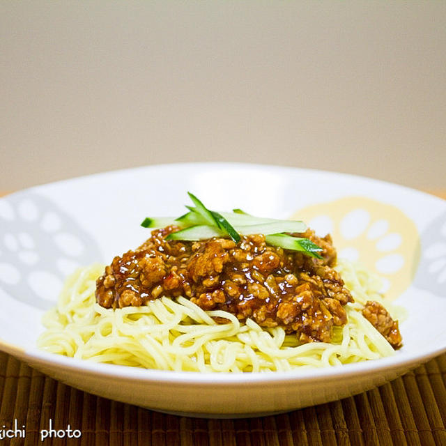 肉味噌が旨い「ジャージャー麺」＆「あなわた」で簡単ふかし芋（動画あり）