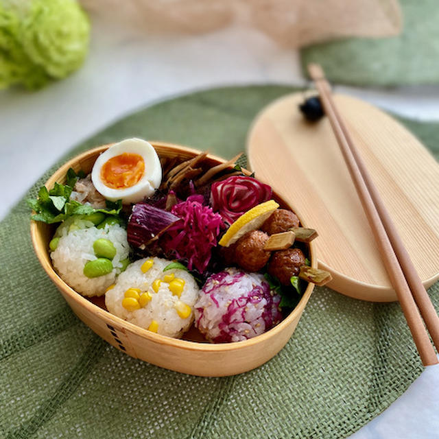 時間ができたのでコロコロ３色おにぎり本日の夫弁当