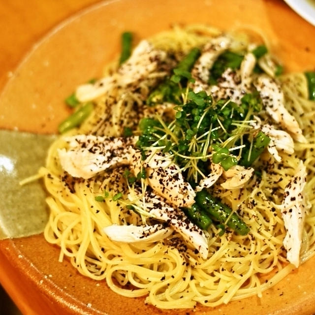 「ゆかり」を使った和えるだけさっぱりパスタ