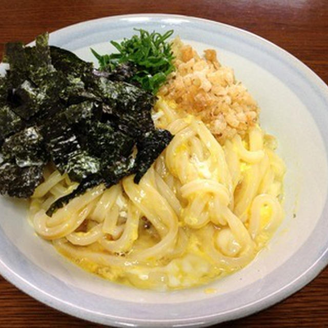 朝の麺は「海苔たっぷり釜玉うどん」