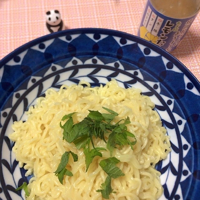 サリ麺の塩レモン焼きそば