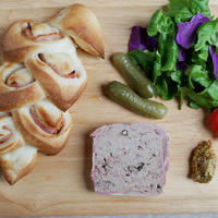 ベーコンエピとパテ・ド・カンパーニュ♪ で幸せご飯