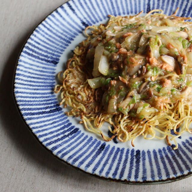 鮭と白菜のあんかけ焼きそば