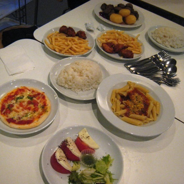 昨日はIKEAへ～