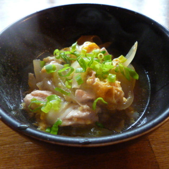 鶏肉と玉ねぎの玉子とじ