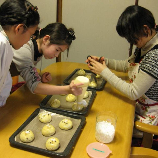 今日の親子レッスン?チーズ・チョコバンズパン?