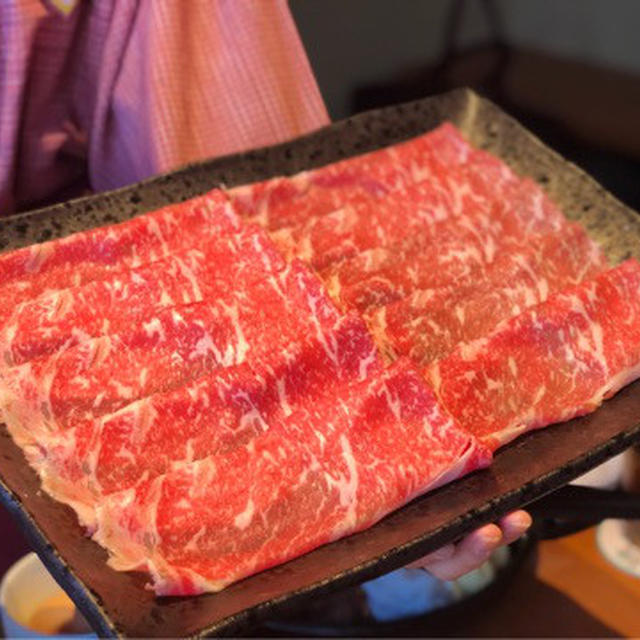 ⑦おいしい「くまもと あか牛」。最終日は「農家レストラン しのじの」で、すき焼き〜！
