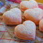 バレンタインに♪ かわいいハート形のピンク白パン