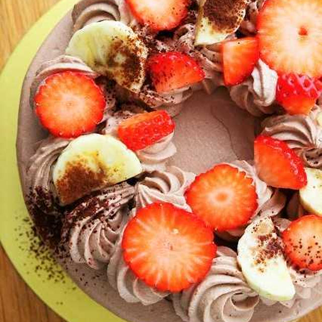 苺とバナナのチョコレートケーキ・苺のデコレーションケーキ