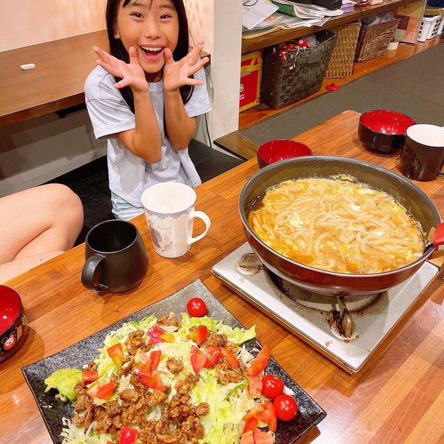今夜はかき卵うどんです！！