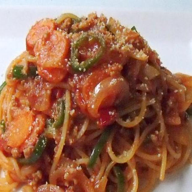 フレッシュトマトを使ったナポリタン