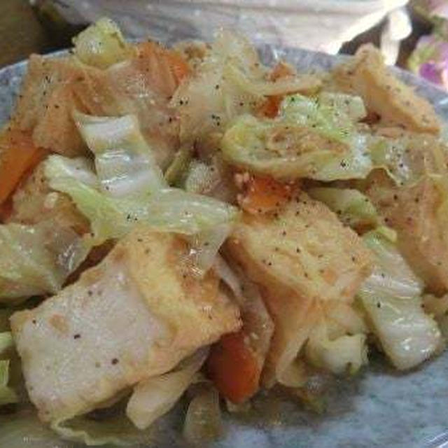 簡単失敗知らず♪　絹揚げとキャベツのチャンチャン焼き風炒め