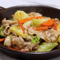 キャベツと豚肉の鶏ガラ炒め お肉と野菜をいっぱい食べたい！