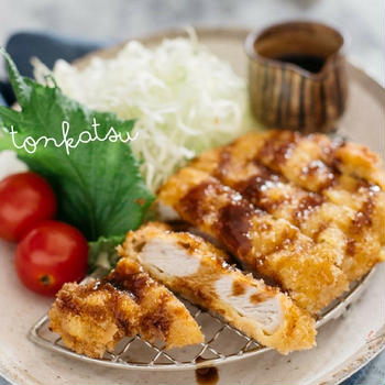 Perfectly Crispy Tonkatsu: Japanese Fried Pork Cutlets