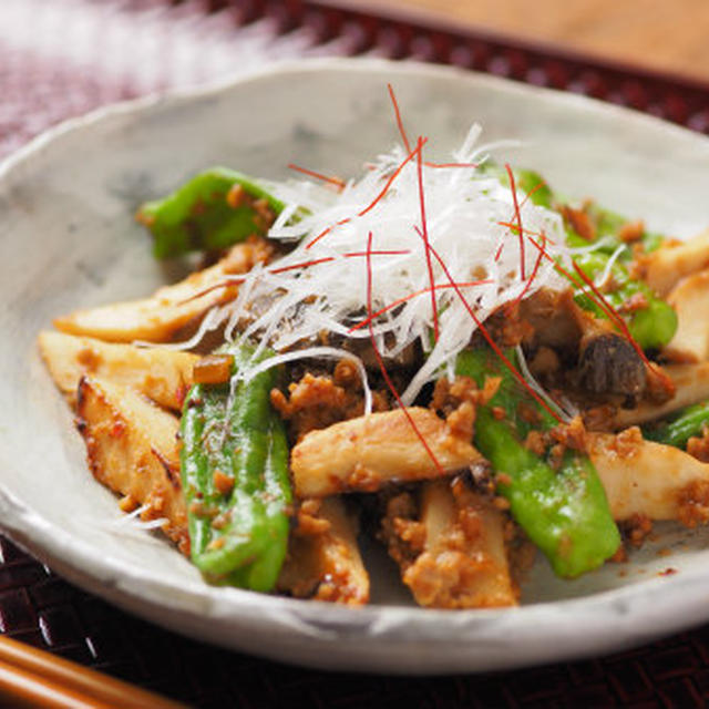 エリンギの肉味噌炒め　＆　もやしと豆苗のぽん酢和え