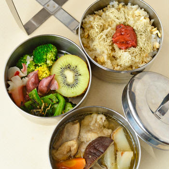 鶏と干し椎茸と根菜のスープ煮　スリランカ旅８　晩ごはんの残りで作るお弁当　５月２２日　木曜日　