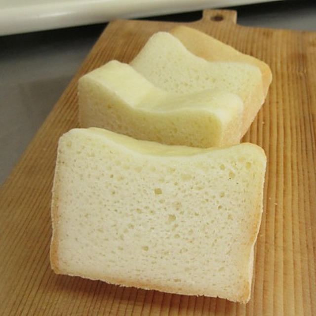 グルテンフリー米粉パンにすごく合うゴマバター【レシピあり】