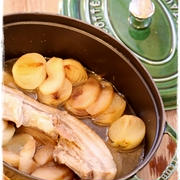 ストウブレシピ・塩豚と林檎・玉ねぎの蒸し焼き