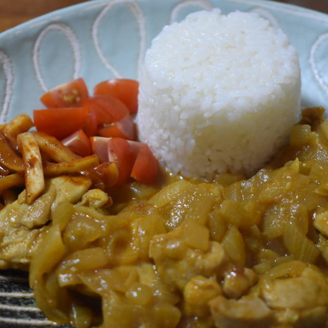 基本のスパイス4種でつくるスパイスチキンカレーの簡単レシピ