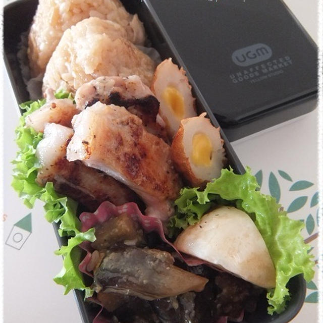 お弁当しんぷるらいふ・塩麹豚肉焼き、炊き込みおにぎり弁