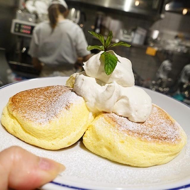 下北沢「FLIPPER'S」ウワサの「奇跡のパンケーキ」、ふわふわしっとり生地を体感してきました