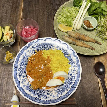チキンマサラカレーバスマティターメリックライス茹卵・メヒカリフライ新キャベツブロッコリーブロッコ