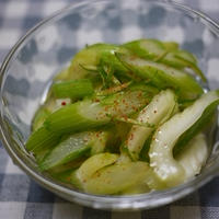 セロリのしゃきしゃき漬けかぼす風味
