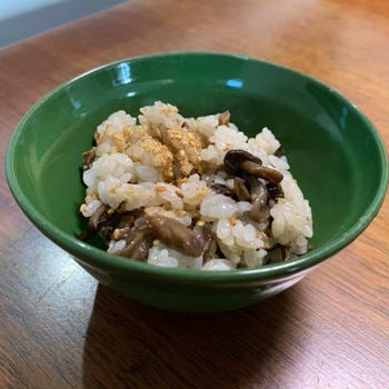 埼玉の地物の舞茸で、香る混ぜご飯