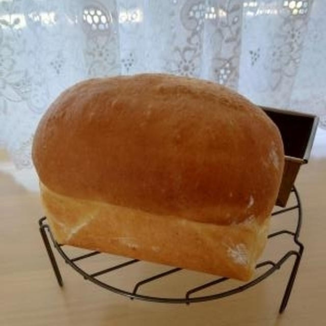 リッチな香り✨フィナンシェみたいなミニ食パン💛