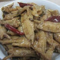 紅焼鶏翅尖（手羽先の先部分の甘辛煮込み）