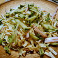 豆腐干皮のピリ辛サラダ、エリンギガリバタ風とダンナ作の鍋