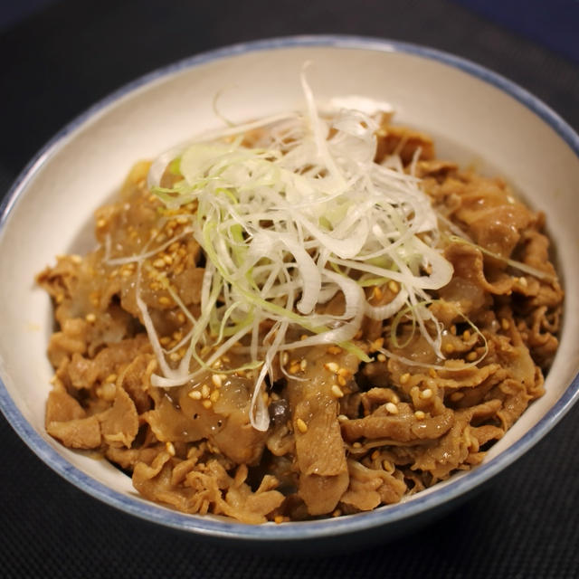 ねぎ塩豚丼♪　～アタマの特盛で！～