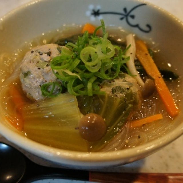 今日は，「肉団子とチンゲン菜の中華スープ」です！