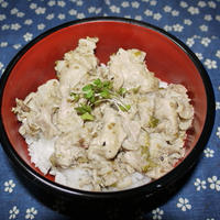 ＜豚肉のねぎ塩丼＞と＜塩ダレマーボー豆腐＞と小学生の温泉玉子ランクイン♪