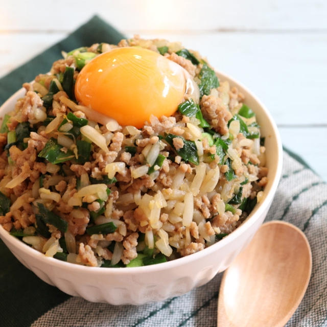 のっけ丼でラクチンごはん♪包まず簡単！まるで餃子な「餃子のっけ丼」