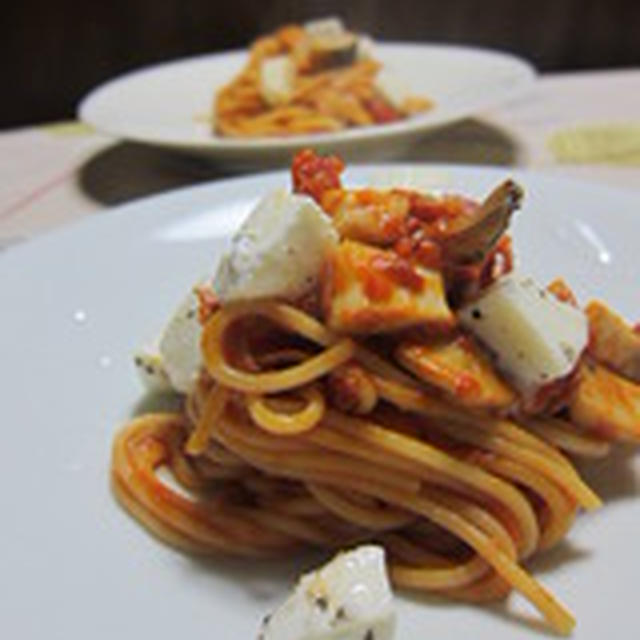「ベーコンとエリンギ茸のトマトソースパスタ」