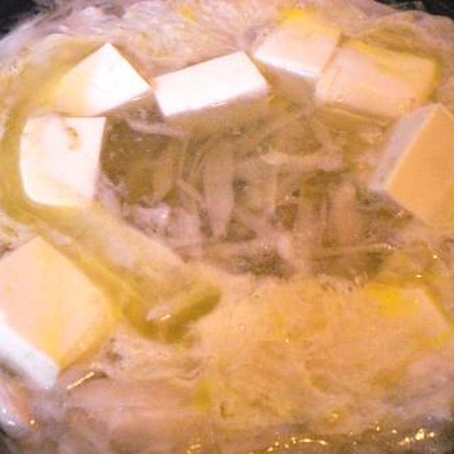 ヤマキの割烹白だしを使ったごぼう鍋。