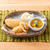 【日清製粉ウェルナビ】焼きカレーパン献立。1/3日分のたんぱく質、食物繊維、野菜が摂れる！