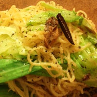 マルちゃんの焼そば（塩焼そば）で作る、アンチョビキャベツ焼そば