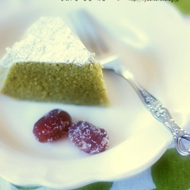 やさしい抹茶ケーキ　　：)　。