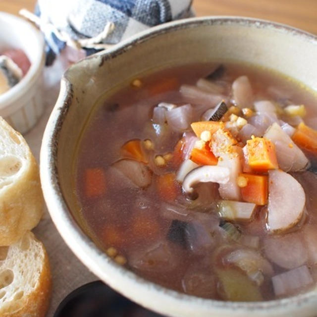 【レシピ】STAUBで寒い季節に根菜の常備スープベース