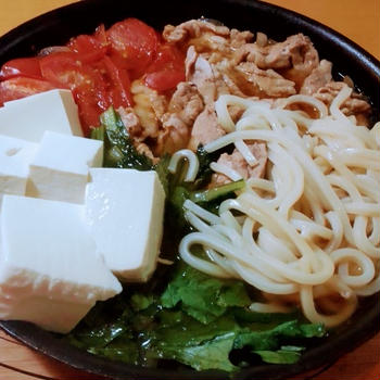 トマトすき焼きは夏でもおいしい