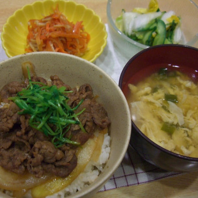 焼肉ﾀﾚ丼＆爽やかﾋｷﾝﾋﾟﾗ