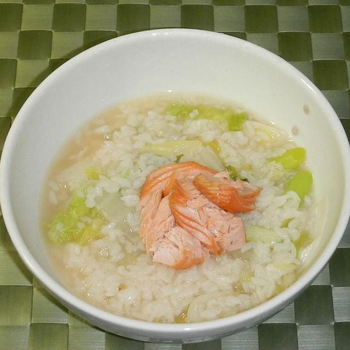 身近な魚「サケ」を使用♪ サッと作れる「雑炊」人気レシピ15選の画像